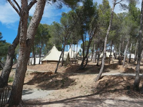 TENTE 4 personnes - Tipi (tente aménagée) -