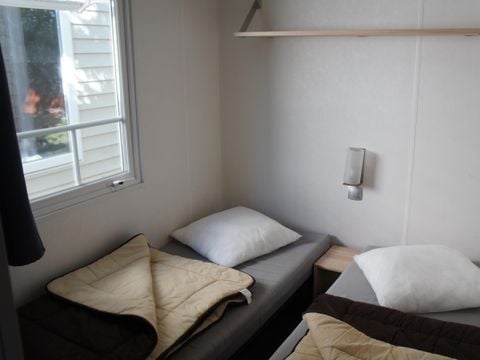 MOBILHOME 7 personnes - Mobil home Standard 32 m² 3 chambres + terrasse 12m² semi-couverte (9m²) 6/7 pers