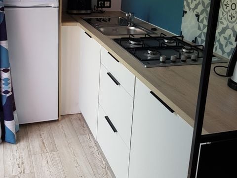 MOBILHOME 7 personnes - Premium Luxe 32m² 3 chambres +  lit 160 + TV  + climatisation + LV + Plancha à gaz