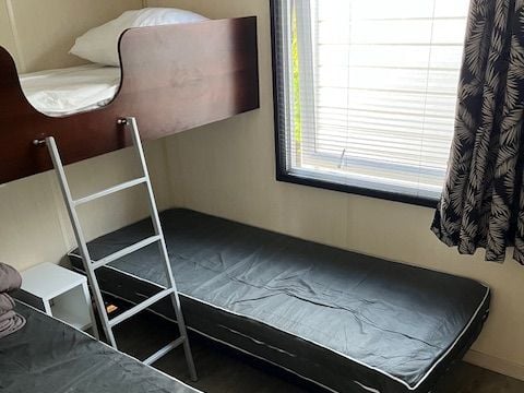 MOBILHOME 5 personnes - Standard 32 m² 2 chambres + terrasse 12m² semi-couverte (9m²)