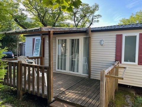 MOBILHOME 5 personnes - Standard 32 m² 2 chambres + terrasse 12m² semi-couverte (9m²)