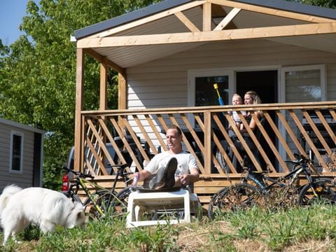 MOBILHOME 4 personnes - Pommier avec vue sur la rivière