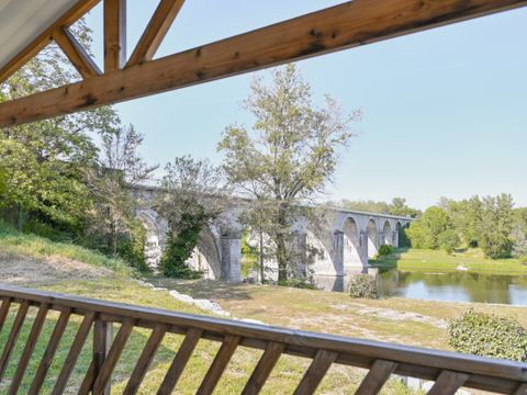 MOBILHOME 4 personnes - Pommier avec vue sur la rivière