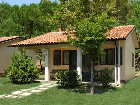Maison 5 personnes - 2 chambres + TV + Clim