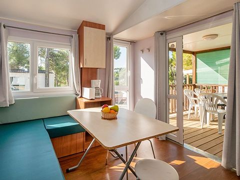 MOBILHOME 4 personnes - Comfort | 2 Ch. | 4 Pers. | Terrasse simple | Clim.