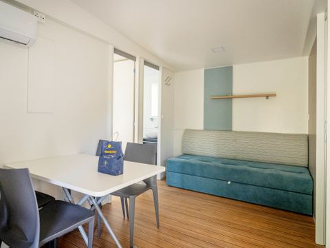 MOBILHOME 6 personnes - Comfort | 2 Ch. | 4/6 Pers. | Terrasse surélevée | Clim.