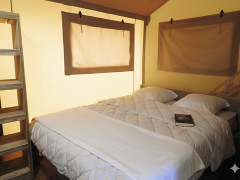 Tente en toile et en bois 5 personnes - LUXURY SAFARI LODGE