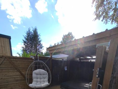 Chalet 4 personnes - Luxe FABRE 4 pers. 2 ch. 2 sdb. 1/4 pers. (possibilité jacuzzi privatif en option)