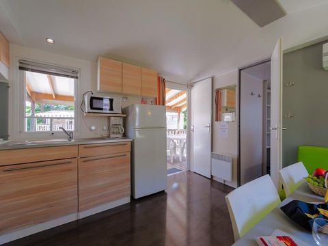 MOBILHOME 2 personnes - (2 personnes incluses - 4 personnes supplémentaires possibles avec supplément, veuillez contacter le camping)