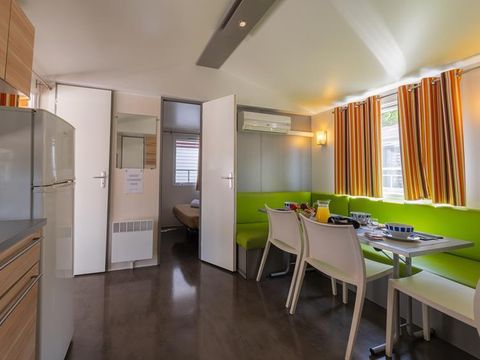 MOBILHOME 6 personnes - (2 personnes incluses - 4 personnes supplémentaires possibles avec supplément, veuillez contacter le camping)