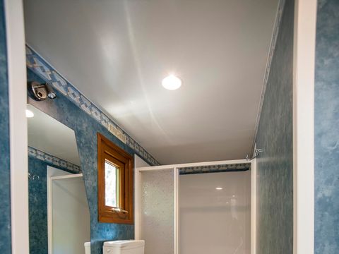 MOBILHOME 4 personnes - (2 personnes incluses - 2 personnes supplémentaires possibles moyennant un supplément, veuillez contacter le camping)