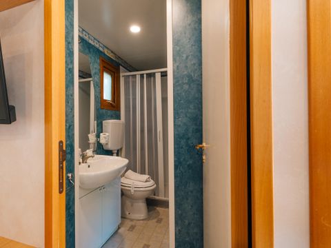 MOBILHOME 4 personnes - (2 personnes incluses - 2 personnes supplémentaires possibles moyennant un supplément, veuillez contacter le camping)