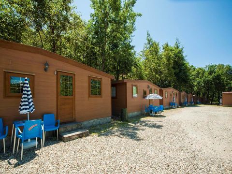 MOBILHOME 2 personnes - (2 personnes incluses - 2 personnes supplémentaires possibles moyennant un supplément, veuillez contacter le camping)