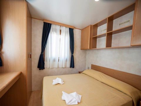 MOBILHOME 2 personnes - (2 personnes incluses - 2 personnes supplémentaires possibles moyennant un supplément, veuillez contacter le camping)