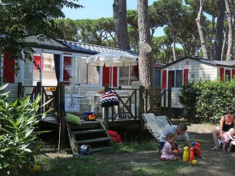 MOBILHOME 6 personnes - Classic | 2 Ch. | 4/6 Pers. | Terrasse surélevée | Clim.