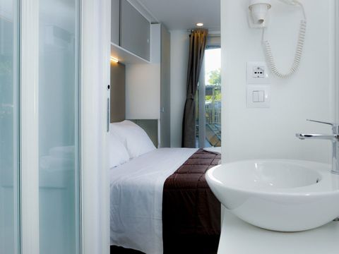 MOBILHOME 5 personnes - hu Stay Premium	Chalet