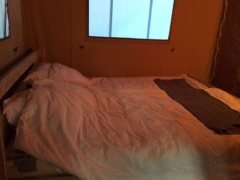 Tente en toile et en bois 4 personnes - Corsica Lodge, 2 chambres - arrivée le samedi en haute saison