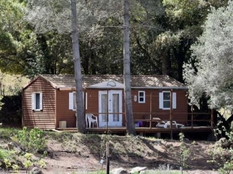 MOBILHOME 6 personnes - 3 chambres - arrivée le samedi en haute saison