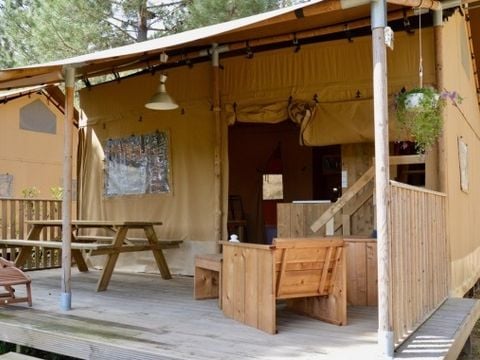 Tente en toile et en bois 5 personnes - Corsica Lodge, 2 chambres - arrivée le samedi en haute saison