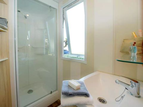 MOBILHOME 6 personnes - Mobil-home | Comfort | 3 Ch. | 6 Pers. | Terrasse surélevée | TV