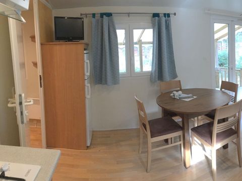 MOBILHOME 4 personnes - 29m² Standard  2 chambres + terrasse + TV