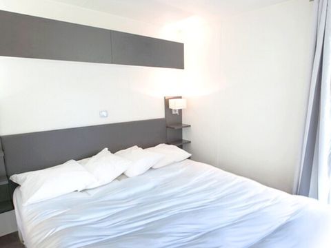 MOBILHOME 4 personnes - Premium 40m² 2 chambres + CLIM + TV + terrasse panoramique + draps + serviettes