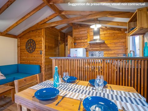 TENTE TOILE ET BOIS 5 personnes - Lodge Premium VIP 45m² 2 chambres dont terrasse de 11m² + TV + Draps + Serviettes