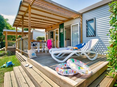 MOBILHOME 6 personnes - Mobil-home Confort 35m² 3 chambres + terrasse semi-couverte + TV + lave-vaisselle
