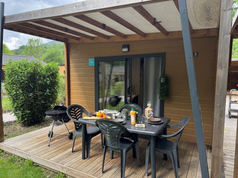 CHALET 2 personnes - Confort 16m² - 1 chambre + Terrasse couverte + Clim réversible + TV