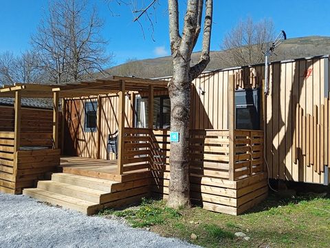 MOBILHOME 4 personnes - SPA Premium 40m² - 2 chambres + Terrasse couverte + Clim réversible + TV