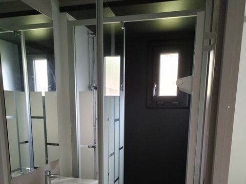 CHALET 6 personnes - SPA Premium 56m² - 3 chambres + Terrasse couverte + Clim réversible + TV