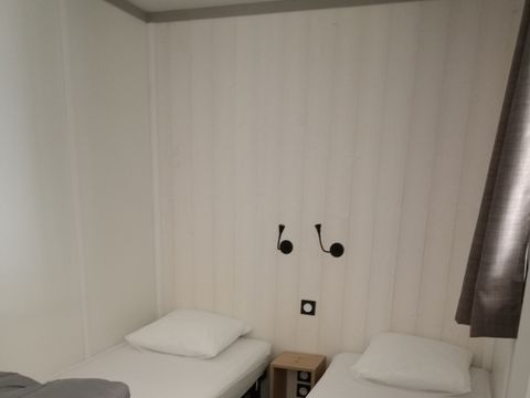 CHALET 6 personnes - SPA Premium 56m² - 3 chambres + Terrasse couverte + Clim réversible + TV