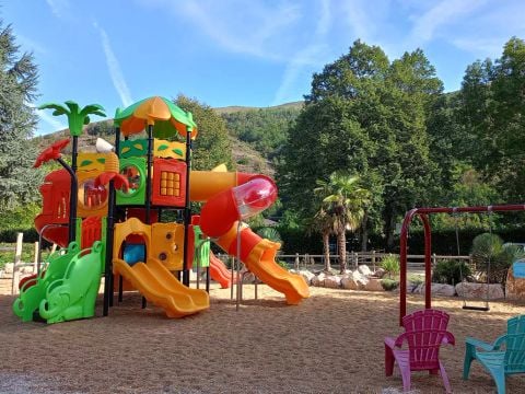 Flower camping La Marmotte - Camping Ariège - Image N°4