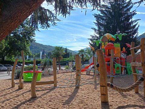 Flower camping La Marmotte - Camping Ariège - Image N°3