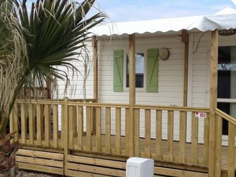 MOBILHOME 2 personnes - 1 chambre bord d'étang, 16m2 catégorie 1