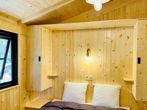 HÉBERGEMENT INSOLITE 5 personnes - LODGE PILOTIS PRIVILEGE - Vue Réserve Africaine