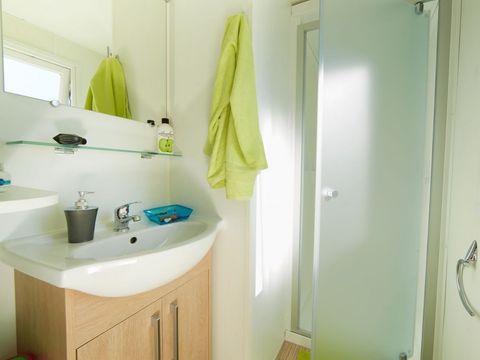 MOBILHOME 4 personnes - CONFORT TV - Quartier Jardin