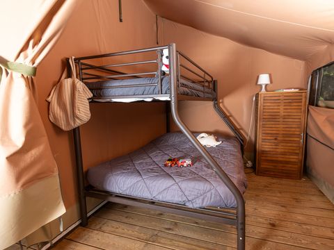 TENTE TOILE ET BOIS 5 personnes - FREEFLOWER (Sans sanitaires)