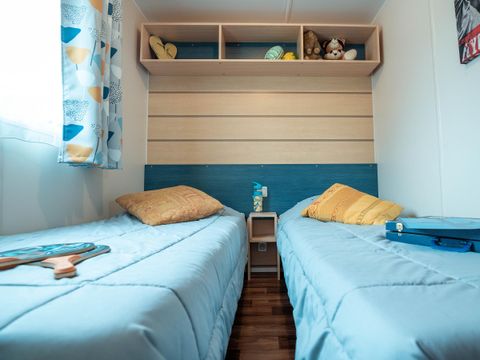 MOBILHOME 4 personnes - LOGGIA en arrivée Samedi