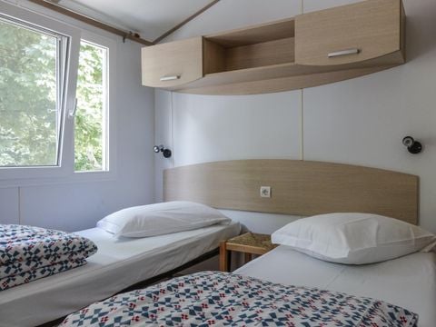 MOBILHOME 2 personnes - frigo mais pas de cuisine