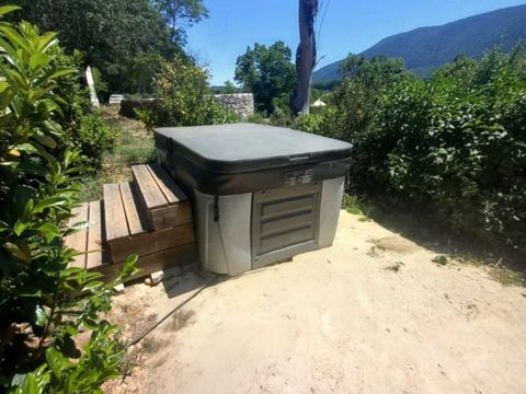 Mobilhome 2 personnes - Cottage 1 chambre 2 personnes - SPA privatif