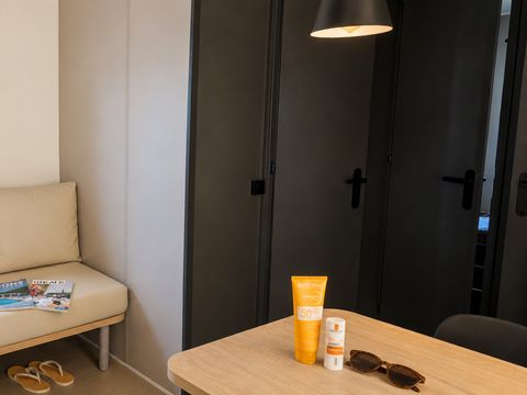 MOBILHOME 6 personnes - Mobile-home Riviera Premium 34m² - 3 chambres - terrasse semi-couverte - clim -