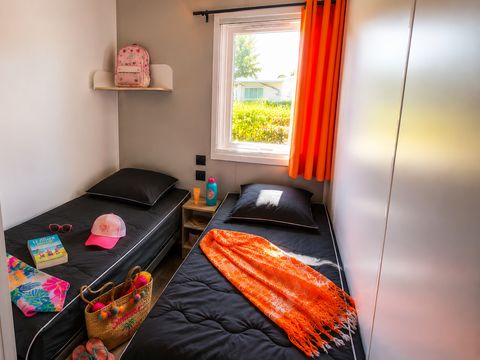 Mobilhome 6 personnes - Mobile-home Riviera Premium 34m² - 3 chambres - terrasse semi-couverte - clim