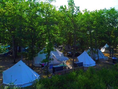 Tente 4 personnes - Glamping - 2 tentes sur emplacement - sans sanitaires