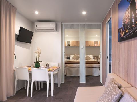 MOBILHOME 4 personnes - 3 chambres / 2 sdb - terrasse couverte