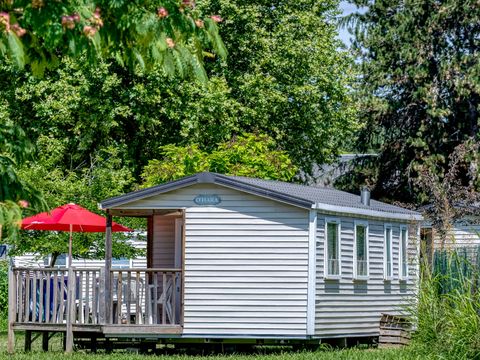 MOBILHOME 4 personnes - Standard 27 m² 2 chambres dont terrasse semi-couverte 7 m² + TV