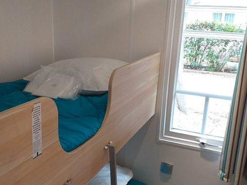 MOBILHOME 6 personnes - Standard 31m² 3 chambres dont terrasse semi-couverte 7m² + TV
