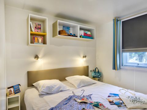 MOBILHOME 4 personnes - Mobil-Home Bois Confort 30m² 2 chambres + terrasse semi-couverte + TV + CLIM 4 pers.