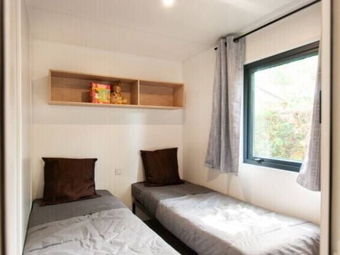 BUNGALOW 4 personnes - Mobil-home | Comfort | 2 Ch. | 4 Pers. | Terrasse surélevée | Clim.