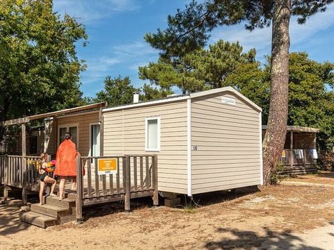 BUNGALOW 4 personnes - Mobil-home | Comfort | 2 Ch. | 4 Pers. | Terrasse surélevée | Clim.